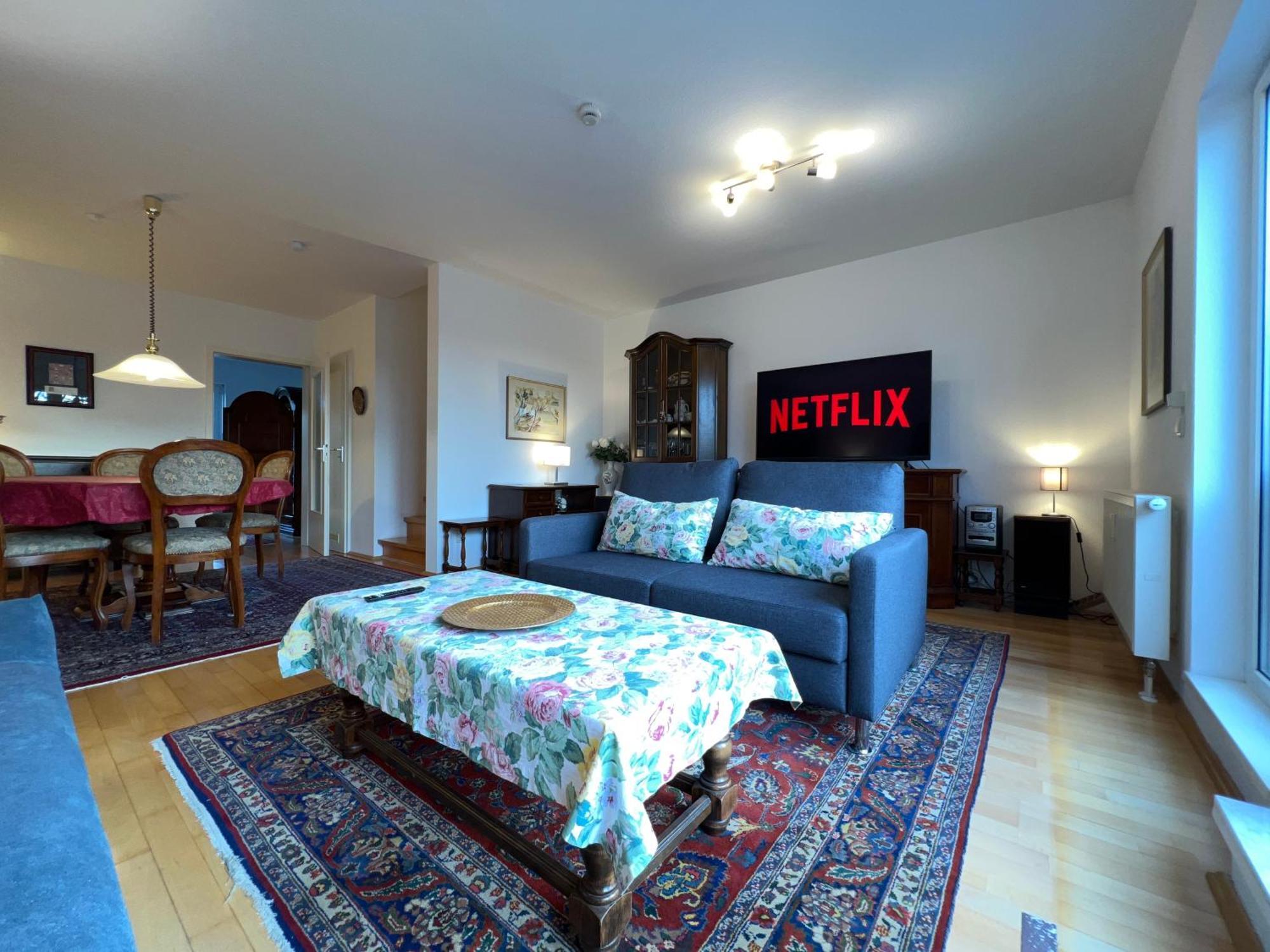Maisonette Penthouse Fuer 8 Personen By Rabe - Free Netflix & Kostenloser Parkplatz & Grosse Terrasse Карлсруе Екстер'єр фото